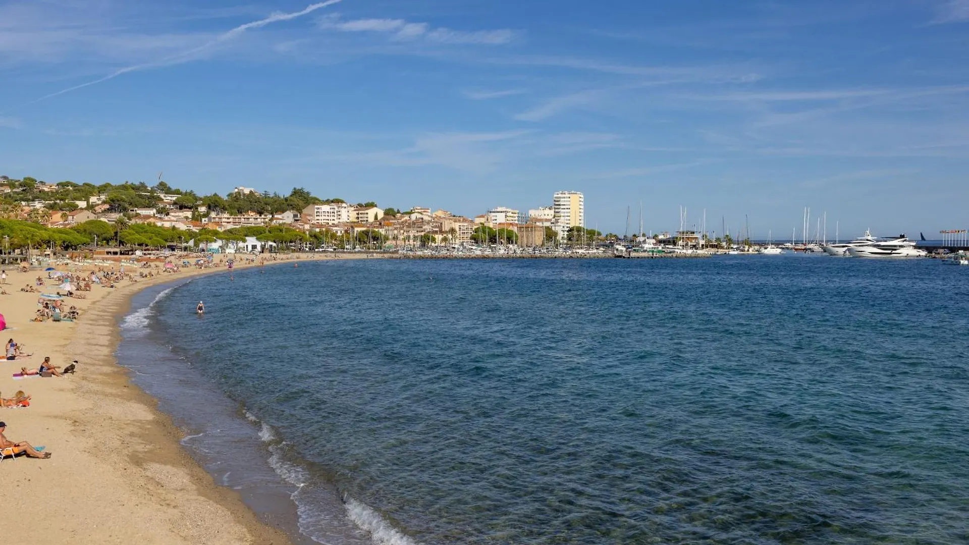 Holiday Home Les Bastides De Guerrevieille-7 By Interhome Sainte-Maxime 0*,  Frankrig